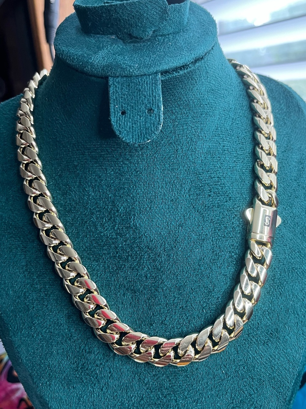 14K Gold Plated 12mm Cuban Chain 18 in